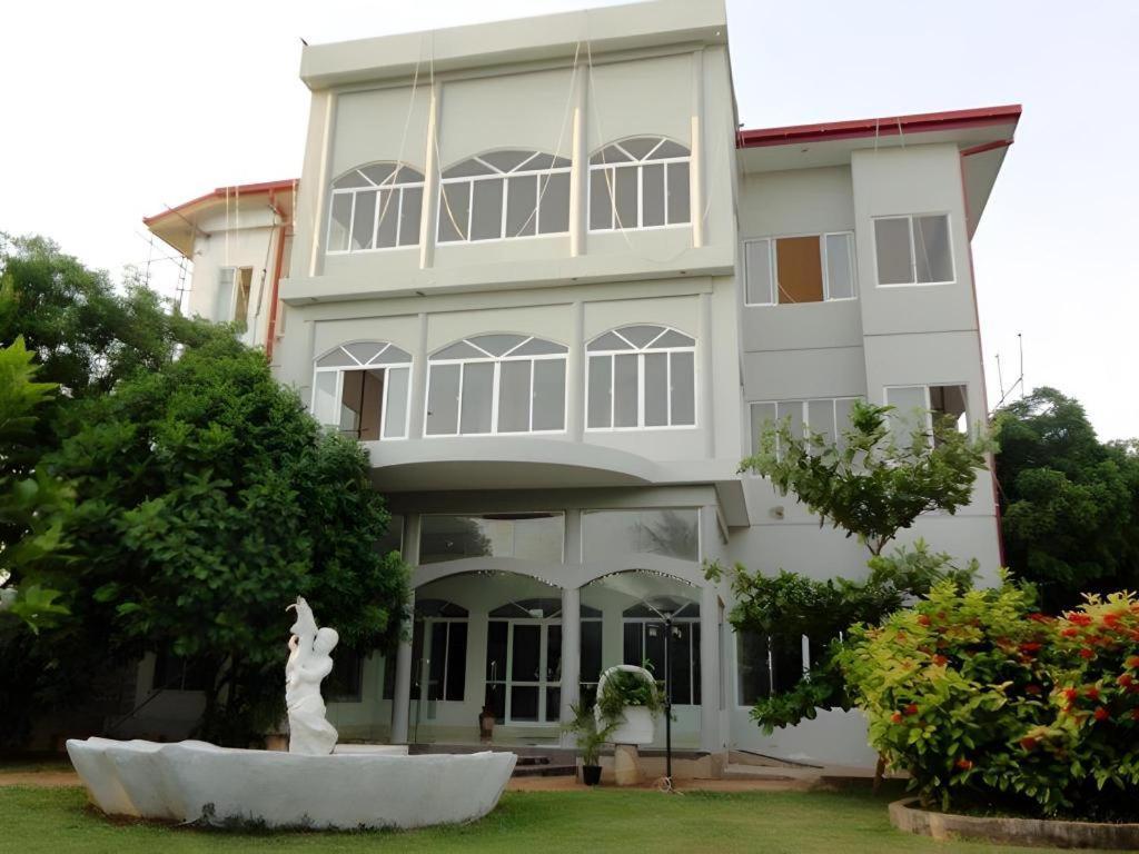 Tilko City Hotel Jaffna Luaran gambar